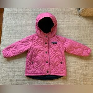 Patagonia Reversible Quilt Hooded Jacket Toddler Girls Pink and Navy 12-18m
